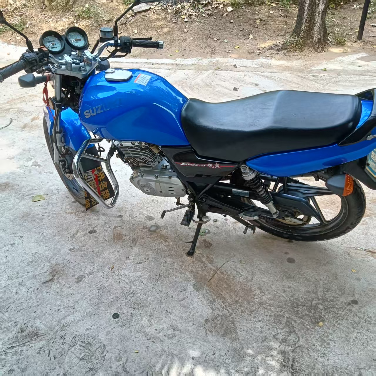 锐爽125九成新，原价7600元，现卖3000元，新泰市石莱镇，电话187666