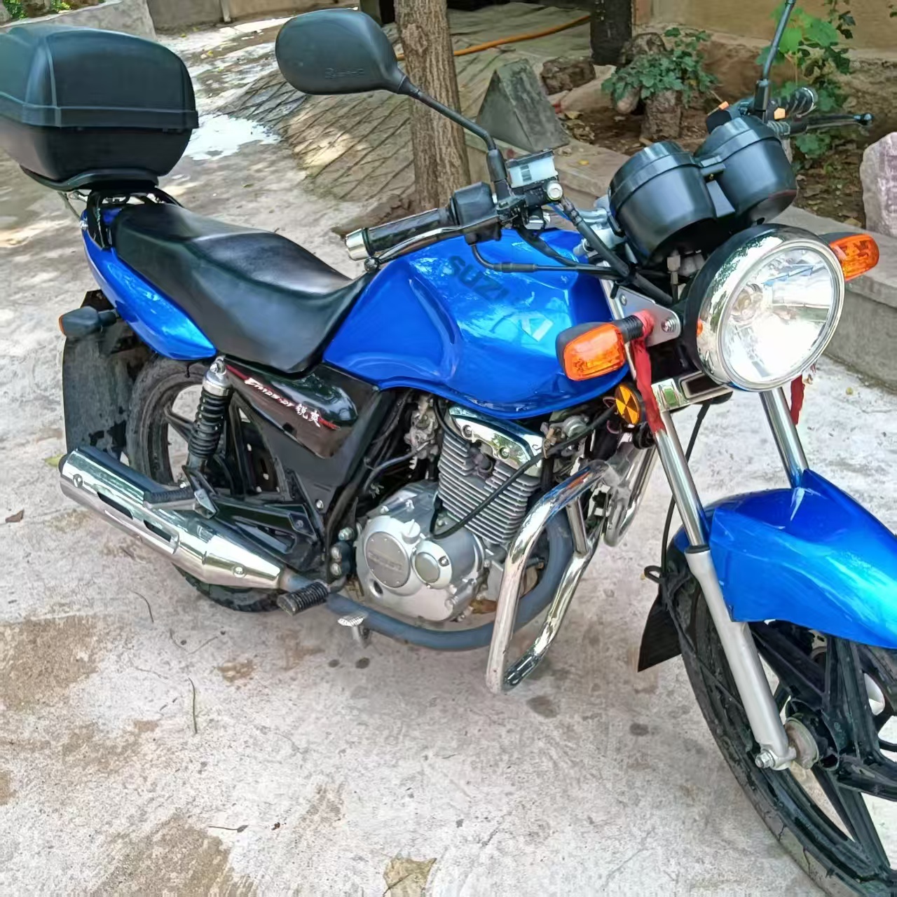 锐爽二手摩托车，九成新，包正常使用，闲置，原价7600元，现寄卖价3000元，支